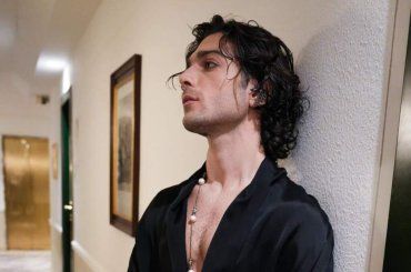 La reazione di Gianluca Ginoble quando Ignazio Boschetto e Piero Barone parlano in inglese