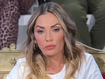 Uomini e Donne, il messaggio di Ida Platano spiazza i fan – FOTO