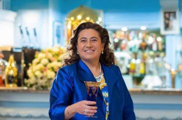 Imma Polese, la regina del ‘Castello delle cerimonie’ svela il suo nuovo look da star