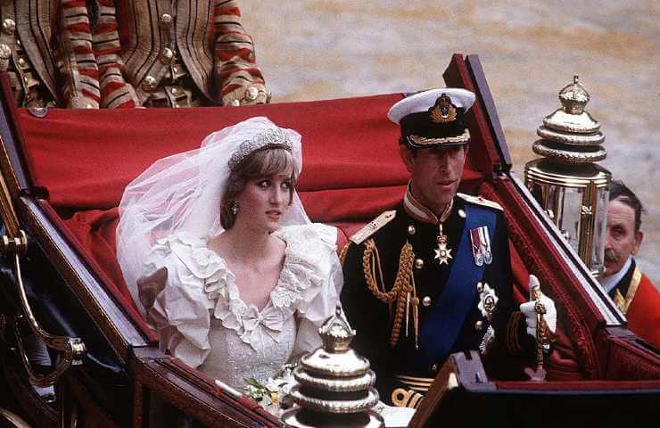 Lady Diana e Carlo il giorno del loro matrimonio.