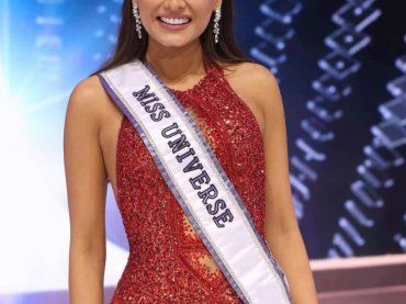 Splendore senza tempo, la sfida di una donna di 60 anni verso la corona di Miss Universo