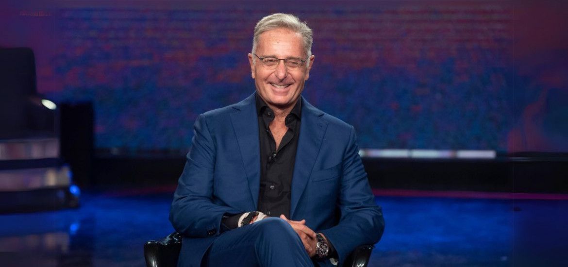 Paolo Bonolis programma riaperto