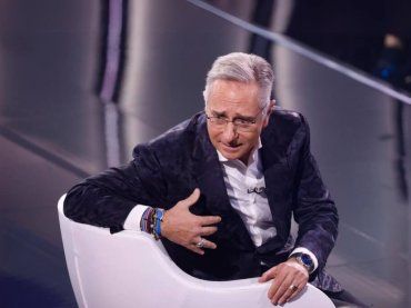 Emozioni in diretta ad Avanti un Altro, la reazione di Paolo Bonolis ti scioglierà