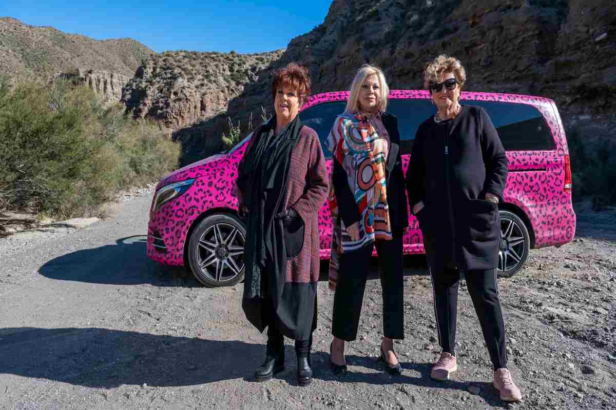 Orietta Berti, Sandra Milo e Mara Maionchi in "Quelle brave ragazze".