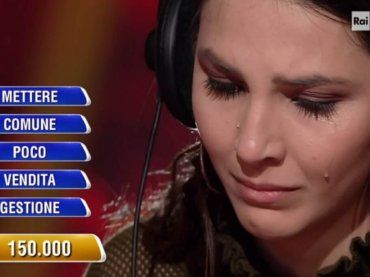 Raffaella a L’Eredità scoppia in lacrime, la reazione di Marco Liorni