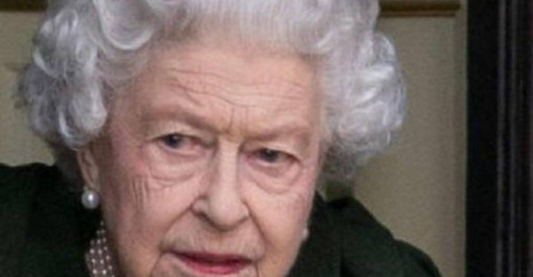 Elisabetta II, il momento più doloroso di tutto il suo lungo regno – VIDEO