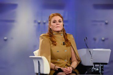Sarah Ferguson spezza il silenzio, un’altra batosta per la monarchia inglese