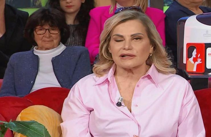 Simona Ventura colpita dalla paralisi di Bell.