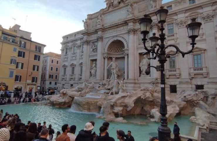 turisti fontana