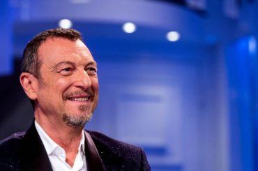 Amadeus e la gelosia, un episodio imbarazzante che svela tutto sulla sua relazione