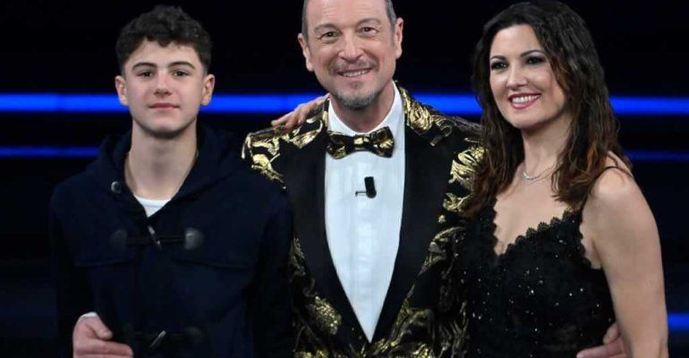 Amadeus, la sorpresa inaspettata dal figlio José: “Lo condurrà lui…”