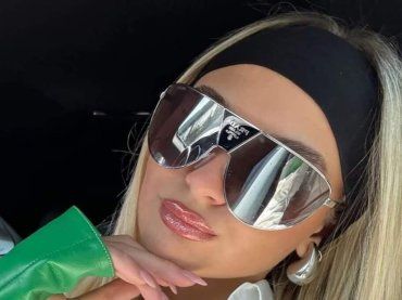 Chanel Totti sfoggia i suoi nuovi occhiali da sole, il loro costo è davvero strabiliante