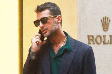 Belve, Fabrizio Corona la spara grossa: “Come stare a Milano Marittima” – VIDEO