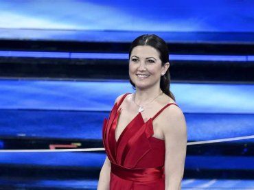 Amadeus dice addio alla Rai ma quale sarà il futuro di Giovanna?