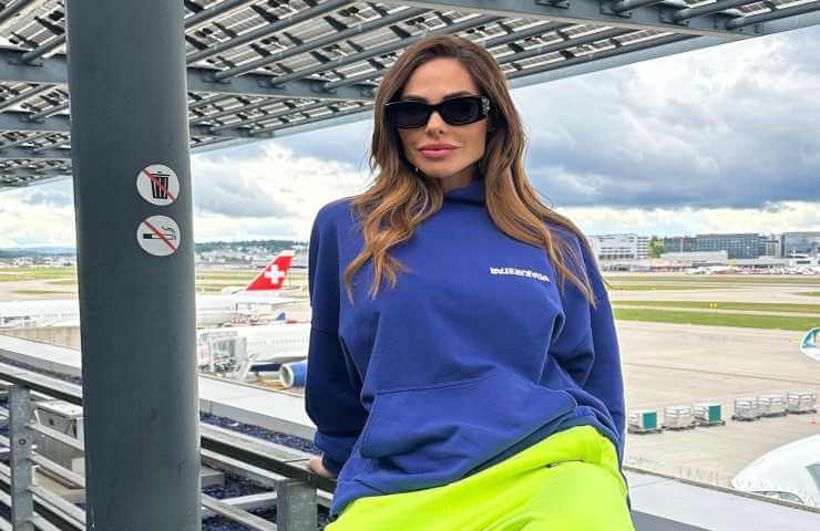 Ilary Blasi pronta per un viaggio
