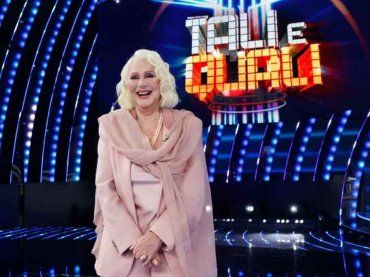 Loretta Goggi abbandona Tale e quale show, ecco spiegato il motivo