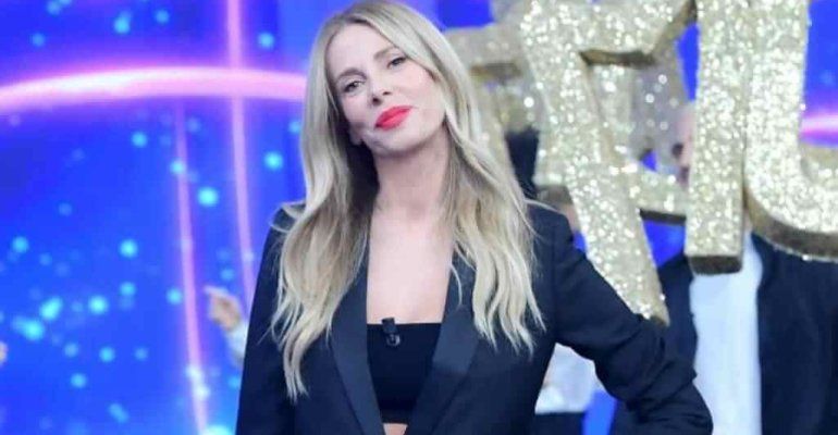 Alessia Marcuzzi, quella volta in cui per colpa del collega rischiò una figuraccia – VIDEO