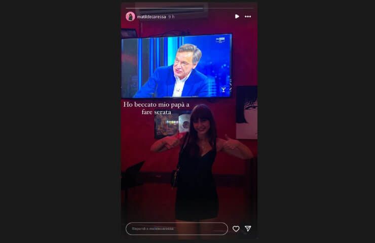 Storia IG di Matilde Caressa con il papà Fabio in TV.