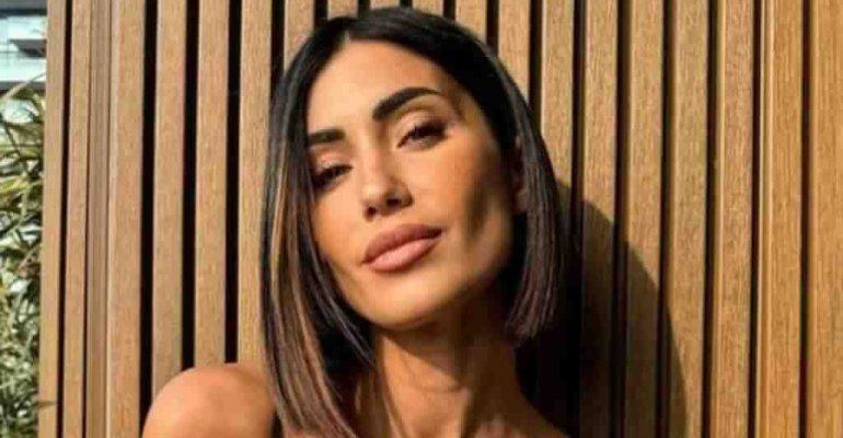 “Audace e senza scuse”. Federica Nargi è una bomba e strega i fan – FOTO