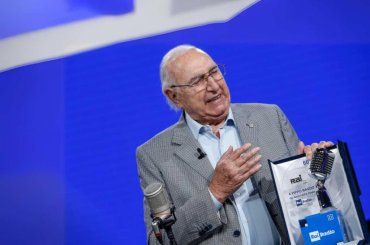 Shock nel mondo dello spettacolo, Pippo Baudo in gravi condizioni di salute?