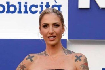 Ema Stokholma, tutti gli amori della dj e speaker Rai