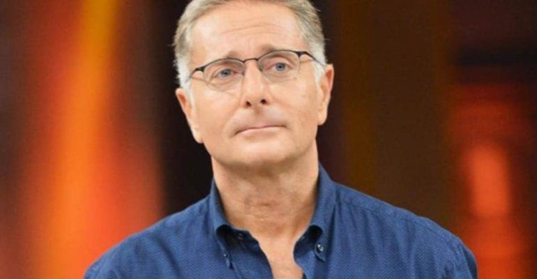 Verissimo, Paolo Bonolis mette in imbarazzo Silvia: “Lo fate ancora?” – VIDEO