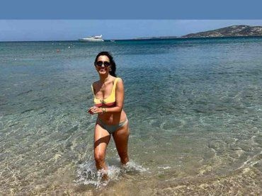 Caterina Balivo, vacanze in Sardegna: il segreto per tenersi in forma anche in ferie