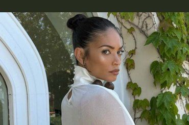 Elodie: il look total white alla sfilata di Jacquemus è elegantissimo e in trend