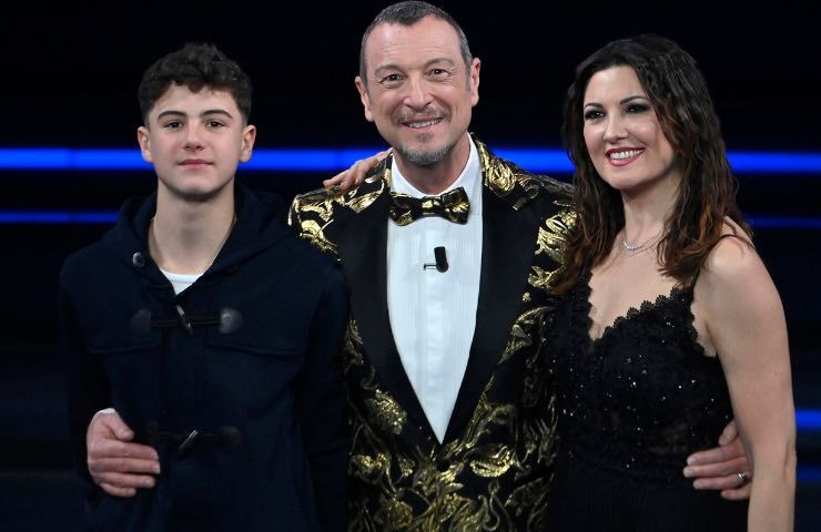 Giovanna Civitillo e Amadeus con Josè