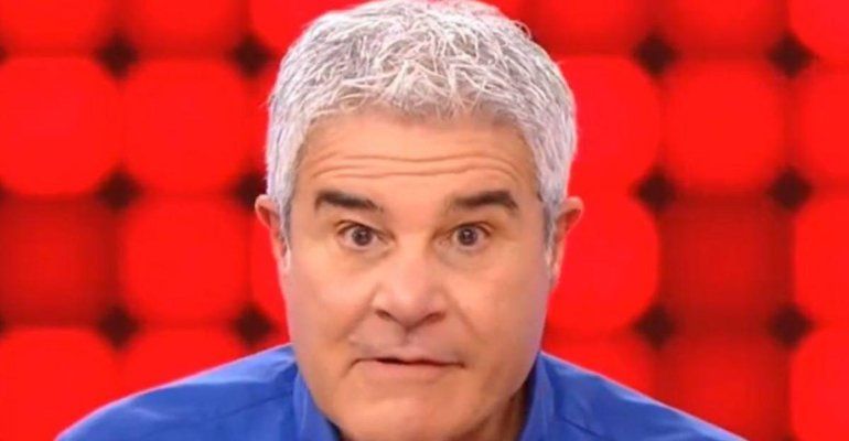 Pino Insegno debutta a Reazione a catena, ma i social lo massacrano