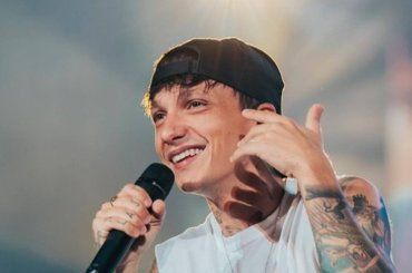 Ultimo, che emozione: l’annuncio allo Stadio Olimpico commuove tutti – VIDEO