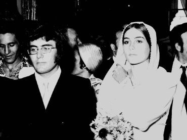 Riconoscete i protagonisti di questa FOTO al mare? Sì, sono proprio loro…