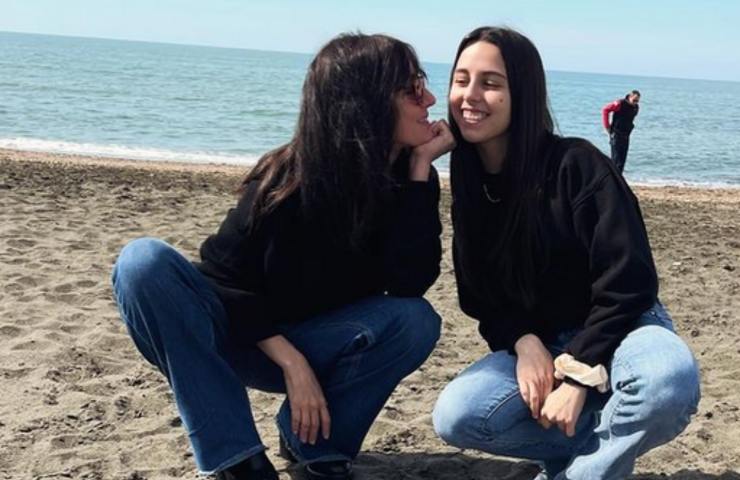 Ambra Angiolini con la figlia Jolanda.