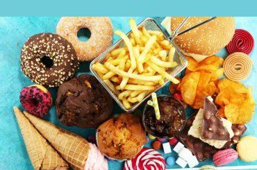 I cibi ultra processati accorciano la vita del 10%: lo studio