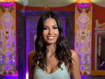Elisabetta Gregoraci si gode i primi sprazzi d’estate, ma i social storcono il naso – FOTO