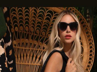 Martina Stella torna in Toscana: la passeggiata al tramonto manda in visibilio i fan