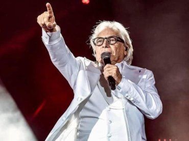 Nino D’Angelo finisce in una clinica, ecco cosa gli è accaduto