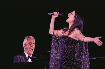 Laura Pausini ai 30 anni di carriera di Andrea Bocelli: “una settimana memorabile”