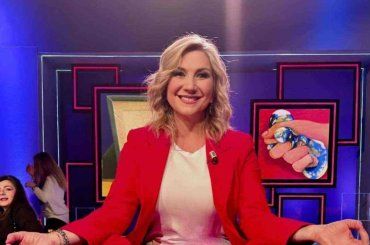 Serena Bortone al settimo cielo: le lodi nei confronti della star italiana – FOTO