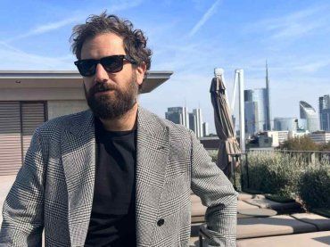 Tommaso Paradiso esalta l’ospitalità dei siciliani, ecco cosa gli è successo