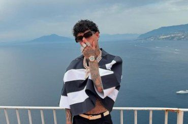 Le Iene, confessione clamorosa di Tony Effe: “Ho un flirt con una vip sposata”