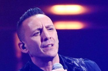 Kekko Silvestre e la depressione, messaggi indegni sul web nei suoi confronti