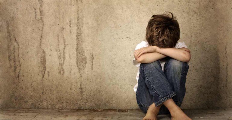 Il figlio di 6 anni prega i genitori di farsi cambiare il nome, ecco il motivo