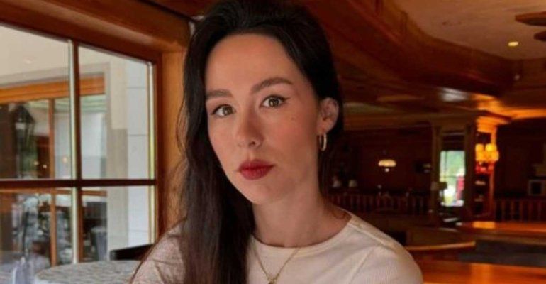 Aurora Ramazzotti, ritorno tragicomico dalle vacanze: “Ha il temperamento di un Gremlin”