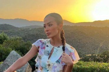 Giorgia Palmas come una novella Venere: la FOTO al mare incanta i fan