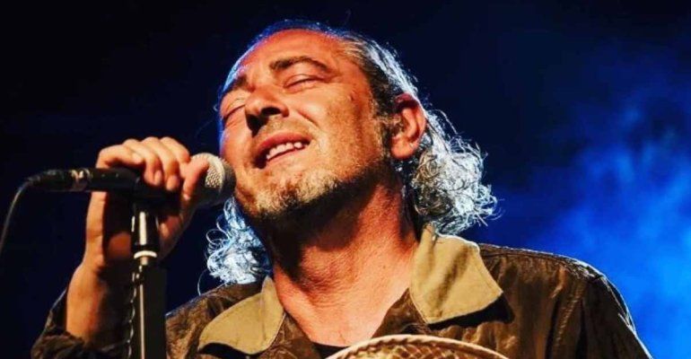 Luca Carboni svela il motivo del suo silenzio: “Ho pensato alla morte”