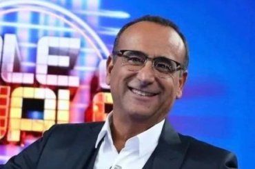 Tale e Quale Show, Carlo Conti pronto al via, ma non nasconde la sua nostalgia