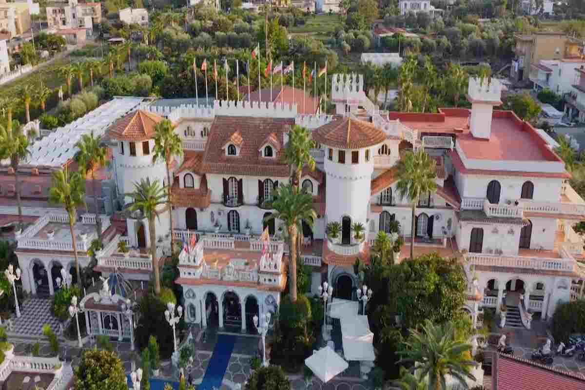 Il Castello delle Cerimonie. Il Castello delle Cerimonie.